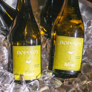 Leitz x Boisson Blanc Non-Alcoholic Wine - Image 3