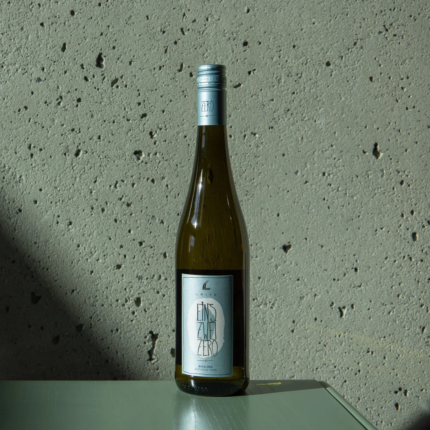Leitz - Eins Zwei Zero Riesling Non-Alcoholic White Wine - Image 2